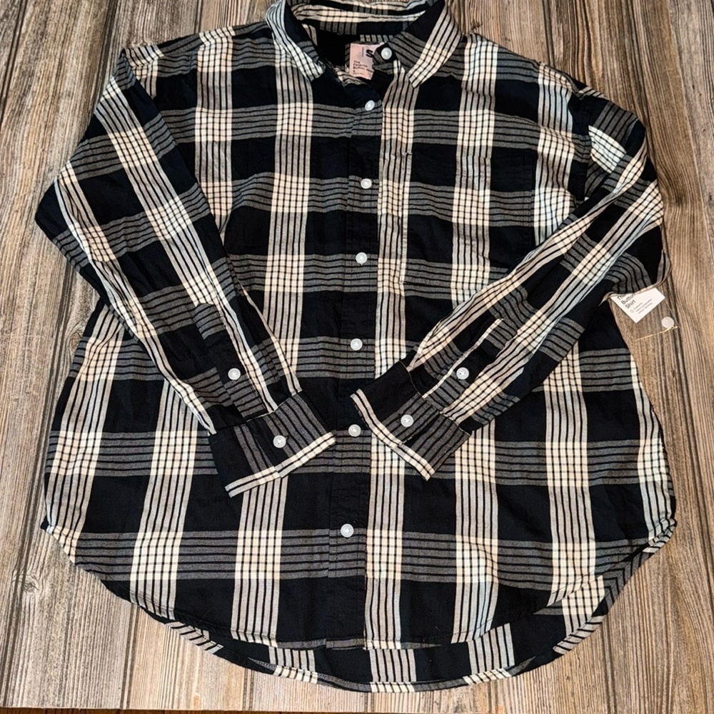 Plaid shirt Black White soft button down small long sleeve NeW preppy classic